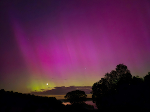 Aurora 9 by Earthshine Emporium